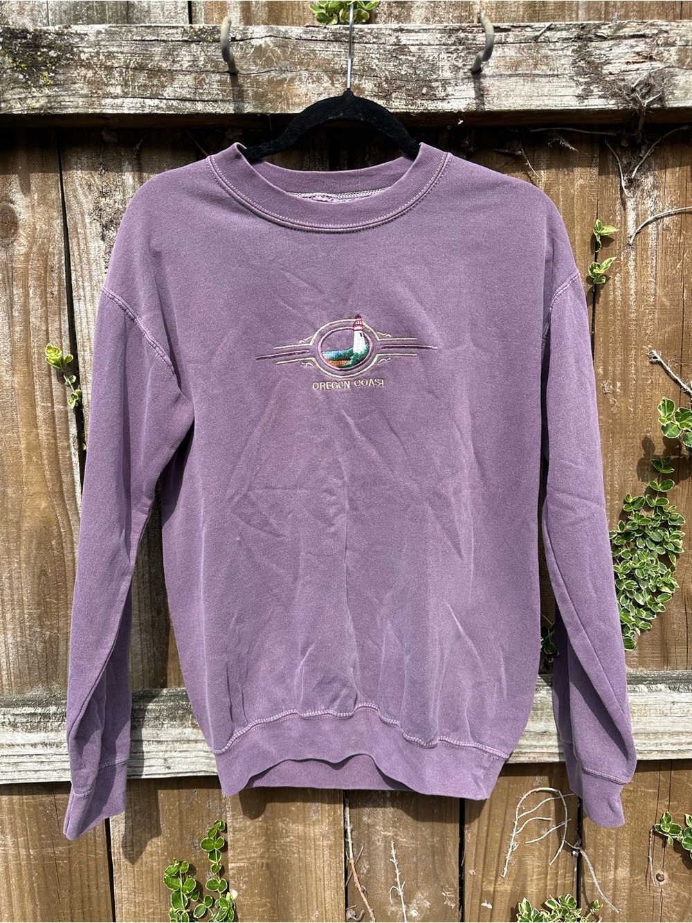 Vintage embroidered crewneck